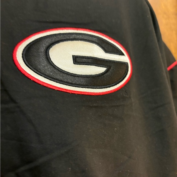 NWT UGA Men’s Nylon Pullover! - Picture 2 of 8